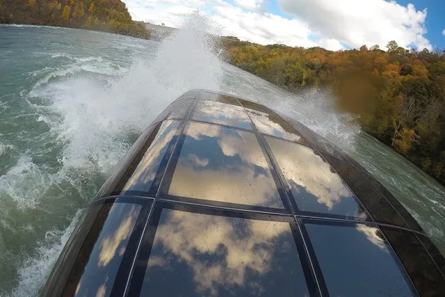 Niagara Falls Domed Jet Boat Tour - Image 4