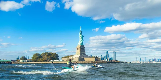New York City Jet Ski Tour of Manhattan & Statue of Liberty - Image 4