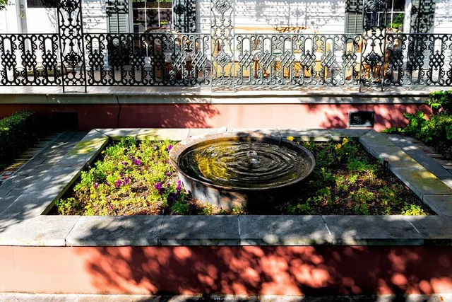 New Orleans Garden District Walking Tour - Image 5