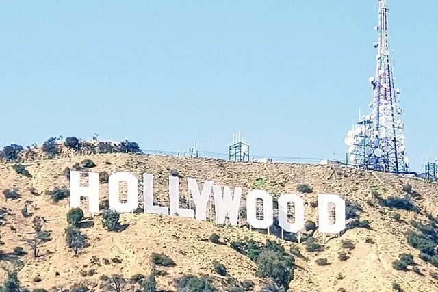 Hollywood Hotel to LAX Airport Transfer - Image 1