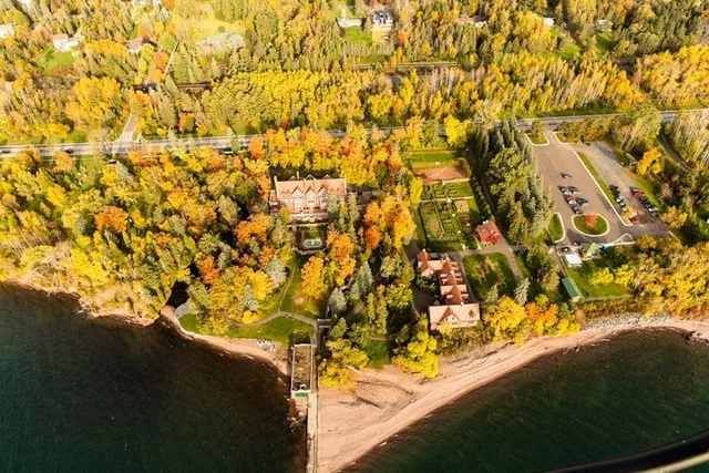 Duluth North Shore Helicopter Tour - Image 4