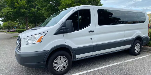 Orlando Private Transfer to Disney and Universal - Image 4