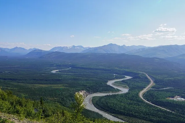 Denali Alaska Range Mountain Hike with Naturalist Guide - Image 1