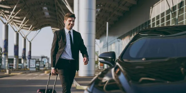 Las Vegas Airport Transfer to Hotels on the Strip - Image 3