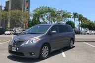 Honolulu Airport & Waikiki Hotels Private Transfer thumbnail 2