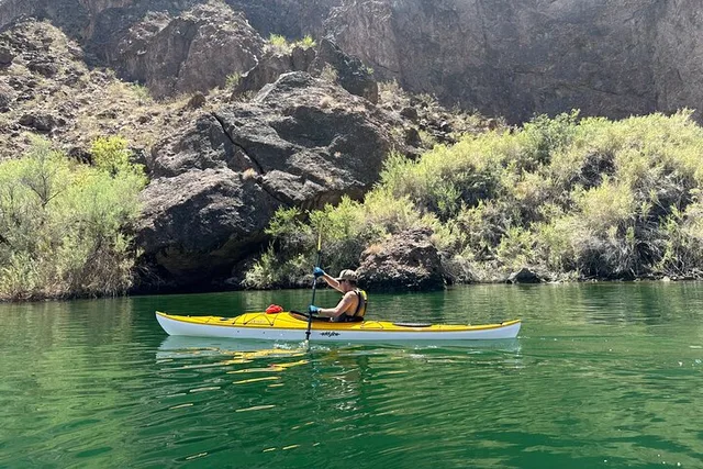 Willow Beach Kayak Tour to Emerald Cave - Image 3