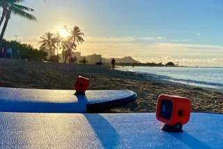 Honolulu Surf Lesson with GoPro Videos 90 min