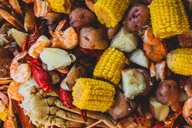 New Orleans Food Tour with Seafood Boil thumbnail 5