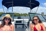 Miami Private Boat Ride with Champagne 1 hr thumbnail 5
