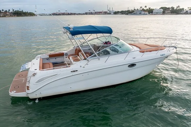 Miami Yacht Rental 4 hr - Image 2