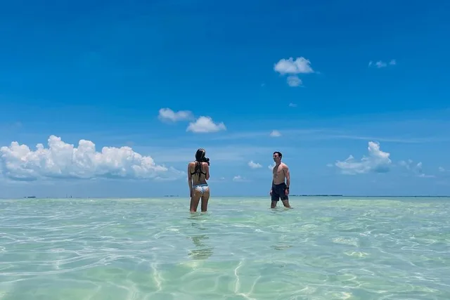 Key West Sandbar and Snorkeling Charter - Image 2
