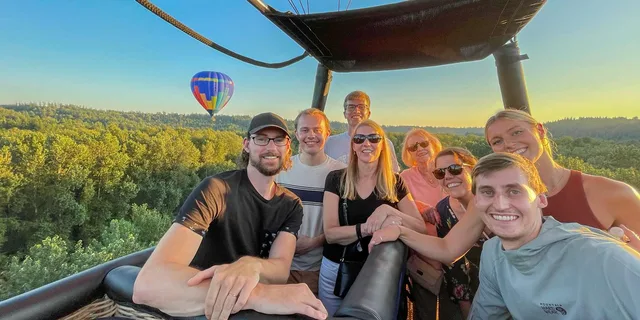 Seattle Mt. Rainier Hot Air Balloon Ride - Image 3
