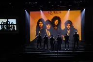 Branson SIX® Show Experience thumbnail 4