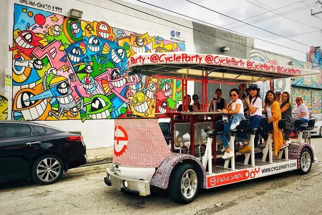 Miami Party Bike Tour in Wynwood 2 hr - Image 6