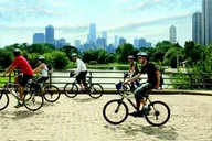 Chicago Lakefront Bike Tour thumbnail 1