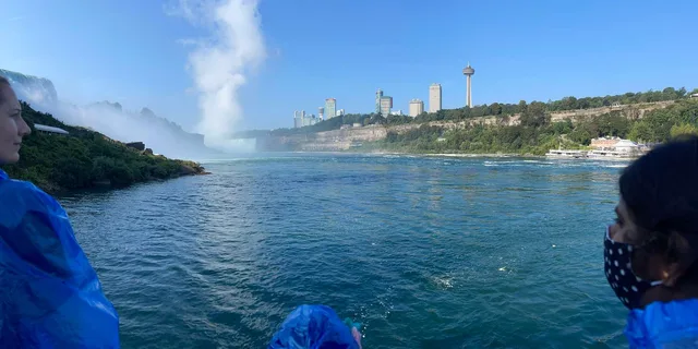 Niagara Falls Maid of the Mist Boat and Walking Tour - Image 4