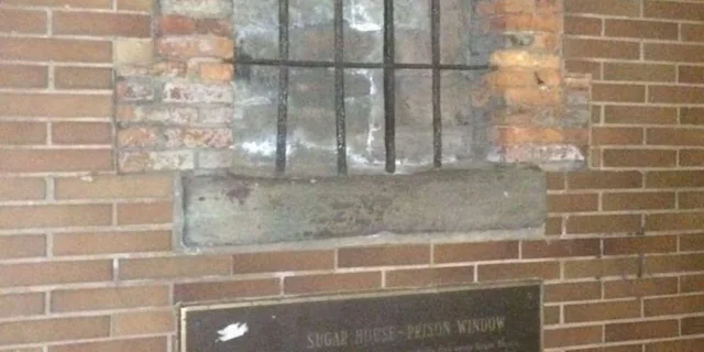 New York City Ghosts, Murders & Mayhem Tour - Image 3