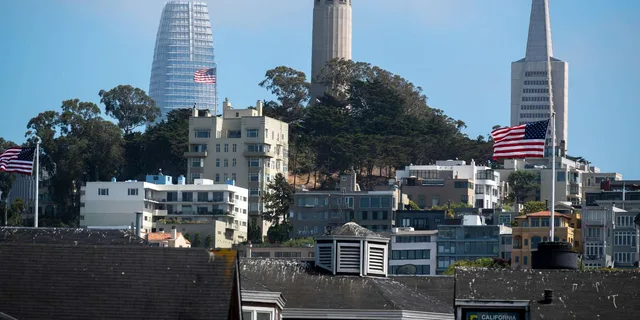 San Francisco Coit Tower and Little Italy Walking Tour - Image 2