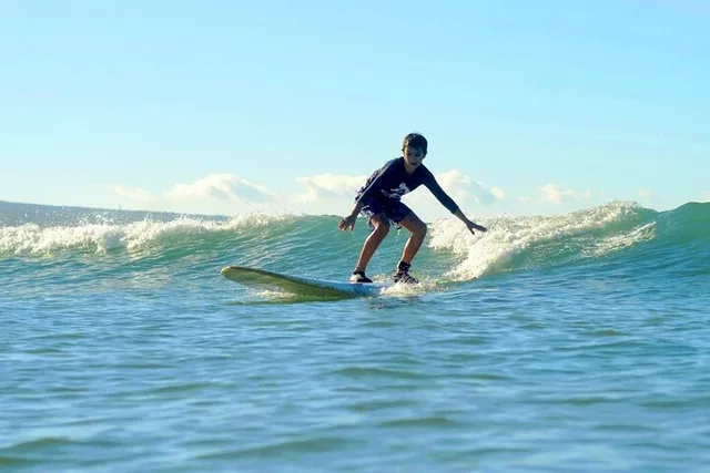 Maui Surf Lesson on South Shore - Image 1