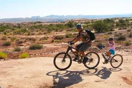 Moab Mountain Biking Tour for Beginners thumbnail 2