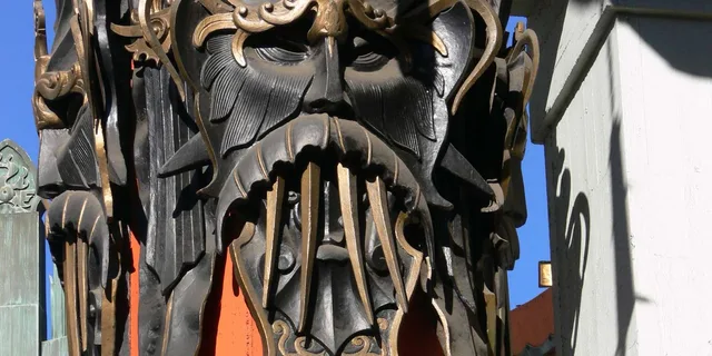 Hollywood Walking Tour with Filmmaker Insight - Image 5