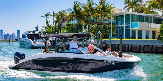 Miami Private Boat Charter - Image 2