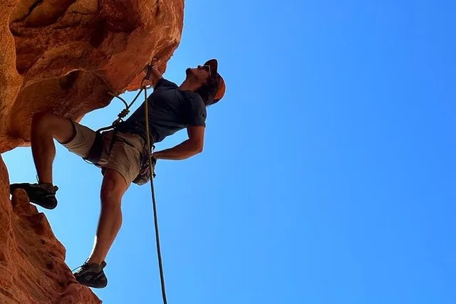 Moab Rock Climbing Adventure 8 hr - Image 3