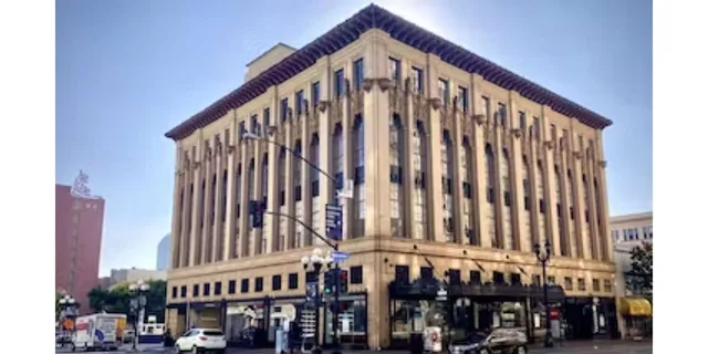 San Diego Gaslamp Quarter Food Tour - Image 1