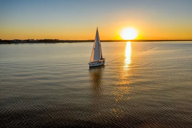 Galveston Bay Sailing Experience - Image 4