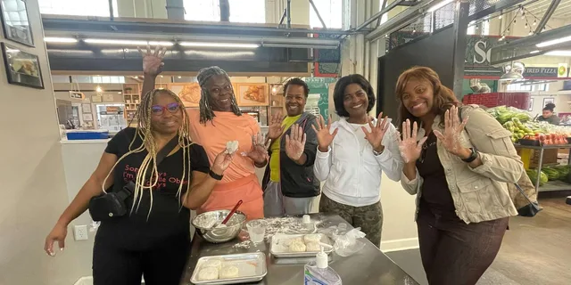 Atlanta Historic Market Food Tour and Biscuit Class 2 hr - Image 4