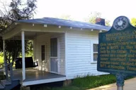 Tupelo Elvis Presley Birthplace Tour from Memphis thumbnail 1