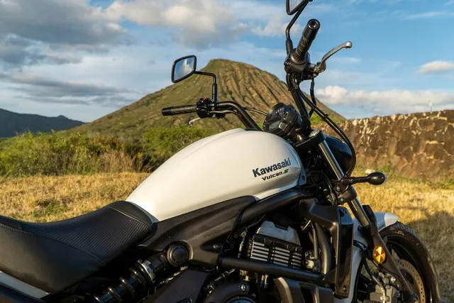 Waikiki Motorcycle Rental 2 hr - Image 3