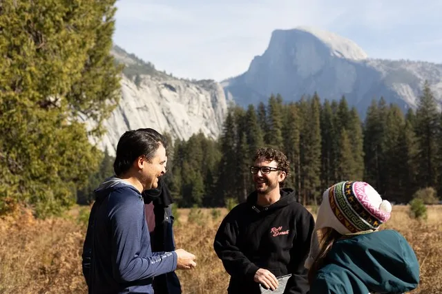 Yosemite Glacier Point and Giant Sequoias Hiking Tour - Image 4