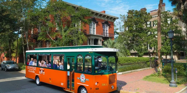 Savannah Old Town Hop-On Hop-Off Trolley Tour - Image 5