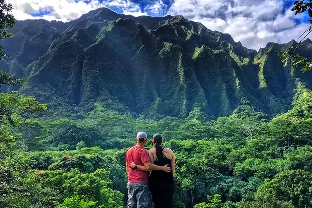 Oahu Romantic Jeep Tour - Image 1
