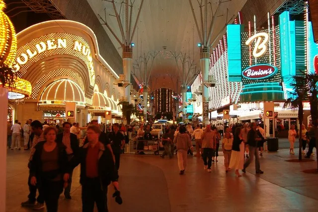 Las Vegas Ghosts and Gangsters Self-Guided Audio Tour - Image 3