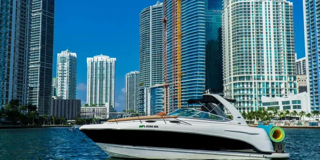 Miami Private Boat Cruise - Image 2