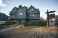 Boston Salem and Hammond Castle Day Trip thumbnail 3