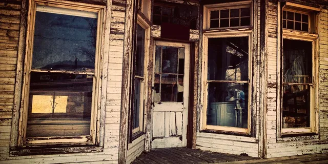 Tombstone Walking Tour for Adults - Image 3
