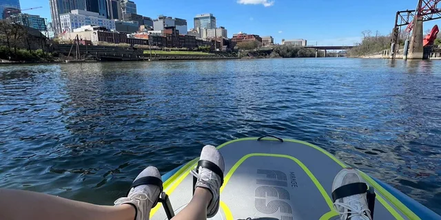 Nashville Pedal Pontoon and Kayak Adventure - Image 6