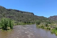 Rio Grande Scenic Rafting Half-Day Float thumbnail 6