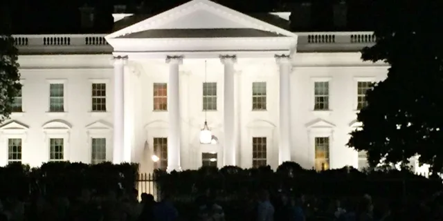 Washington, DC Haunted Ghost Tour by Lantern Light - Image 6