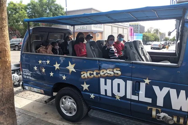 Los Angeles Hollywood & Beverly Hills Celebrity Homes Bus Tour - Image 2