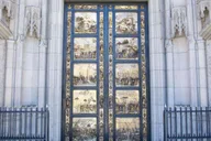 San Francisco Grace Cathedral Guided Tour thumbnail 5