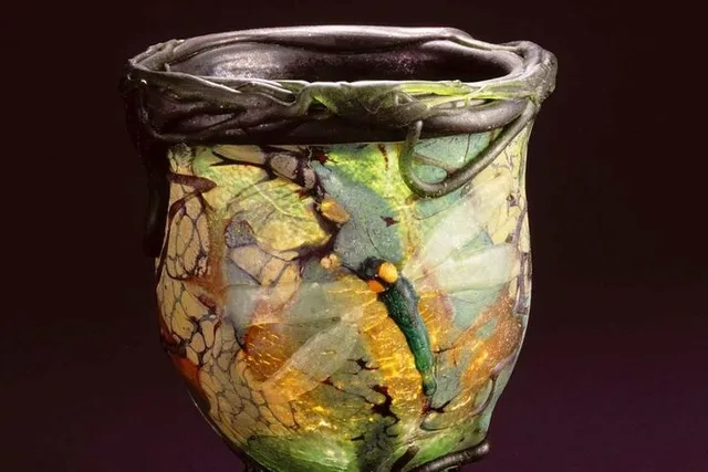 Tacoma Museum of Glass Admission - Image 6