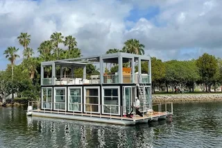 Miami Yacht Rental Private Water Villa 4 hr
