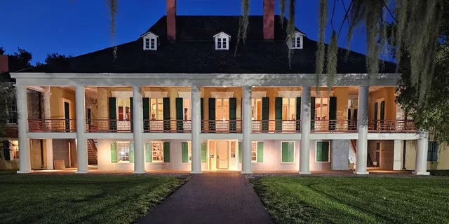New Orleans Destrehan Plantation Haunted Night Tour - Image 1