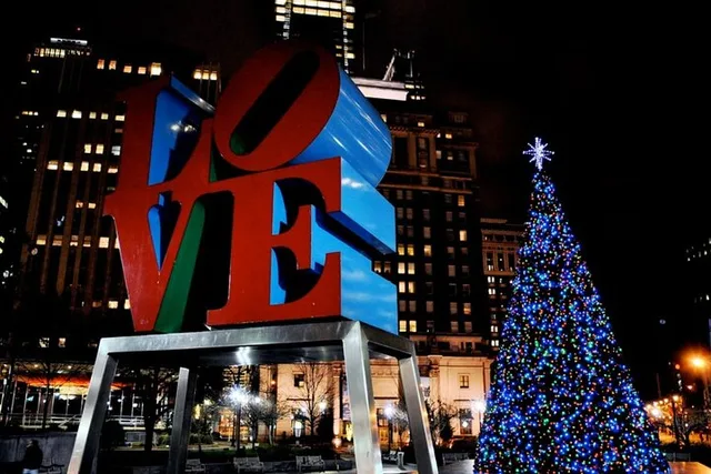 Philadelphia Holiday Lights Driving Tour - Image 6