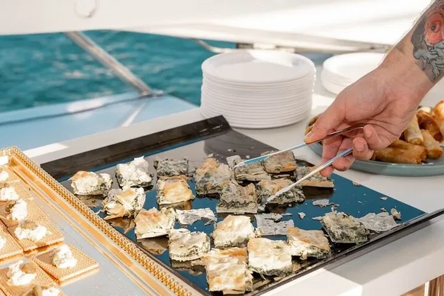 New York Yacht Cruise with Fashion Show and Art Exhibit - Image 3
