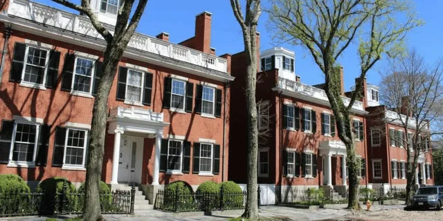 Nantucket Downtown Walking Tour - Image 3